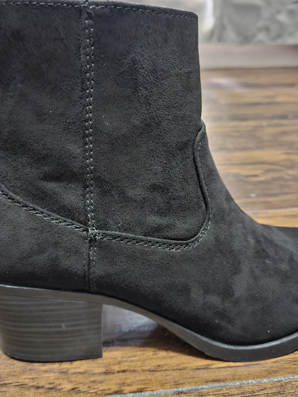 Old Navy Black Faux Suede Ankle Boots - Size 8